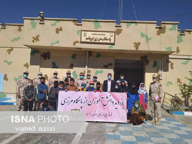 حضور دانش آموزان مرزنشین در نقطه صفر مرزی حضور دانش آموزان مرزنشین در نقطه صفر مرزی