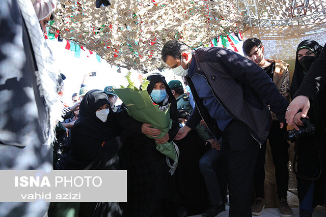 /گزارش تصویری/ پایان ۳۹ سال انتظار مادر برای در آغوش کشیدن فرزند