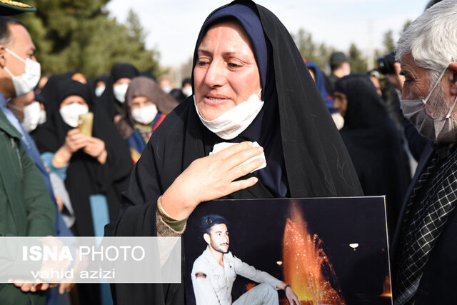 استقبال مردم خراسان شمالی از خانواده شهید «خدارحم گل آور داریونی»