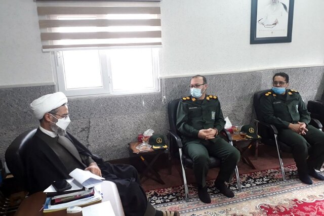 حفظ امنیت و ارزشهای انقلاب تکلیف همگانی است حفظ امنیت و ارزشهای انقلاب تکلیف همگانی است