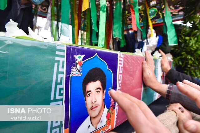 استقبال از پیکر 2 شهید تازه تفحص شده دوران دفاع مقدس در بجنورد