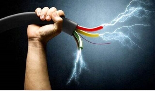 عکس تزئینی است مرگ جوان رزنی بر اثر برقگرفتگی