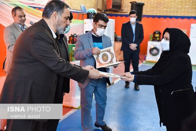 اهدای 427 سری جهیزیه به زوج های جوان کمیته امداد خراسان شمالی