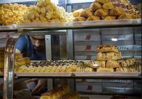 مردم شیرینی مورد نیاز برای عید نوروز را فقط از قنادی ها خریداری کنند
