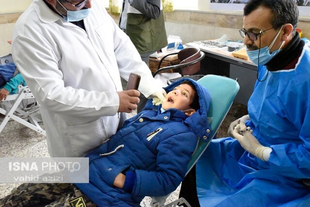 ارائه خدمات دندانپزشکی ویژه دانش آموزان مناطق کم برخوردار خراسان شمالی