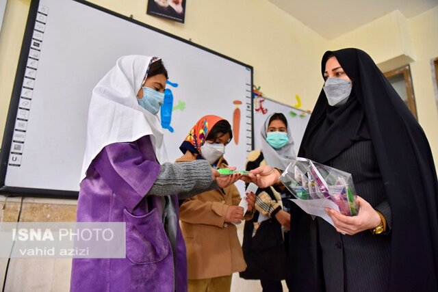 ارائه خدمات دندانپزشکی ویژه دانش آموزان مناطق کم برخوردار خراسان شمالی