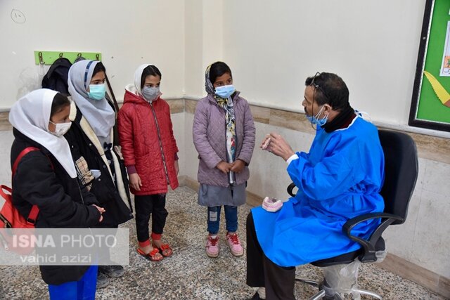 ارائه خدمات دندانپزشکی ویژه دانش آموزان مناطق کم برخوردار خراسان شمالی