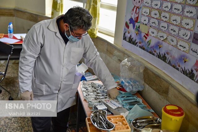 ارائه خدمات دندانپزشکی ویژه دانش آموزان مناطق کم برخوردار خراسان شمالی