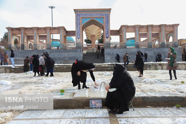 زیارت اهل قبور خراسان شمالی در پنجشنبه آخر سال