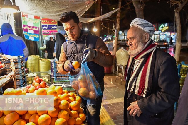 چند قدم در بازار شب عید بجنورد