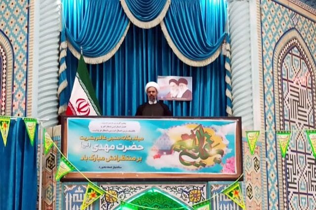مخاطب‌های شعار سال مسئولین هستند