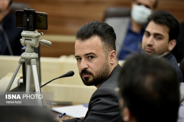 نشست خبری وحیدی نماینده مردم ۵ شهرستان خراسان شمالی در مجلس شورای اسلامی