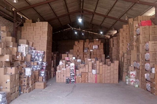 عکس آرشیوی است. انبارهای فارس مملو از کالاست