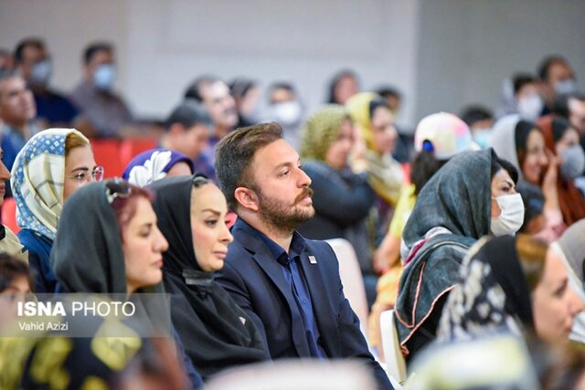 استقبال مردم و ورزشکاران از نخستین بانوی فاتح اورست خراسان شمالی