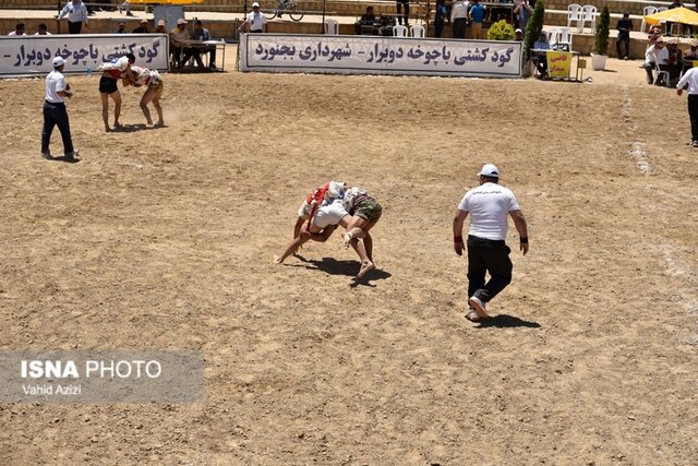 مسابقات کشتی با چوخه قهرمانی کشور در بجنورد
