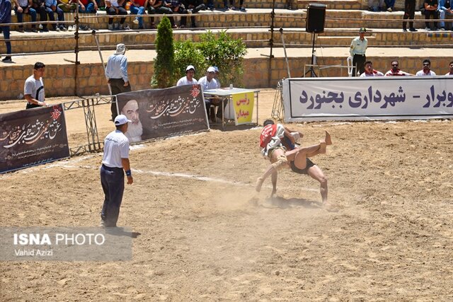 مسابقات کشتی با چوخه قهرمانی کشور در بجنورد
