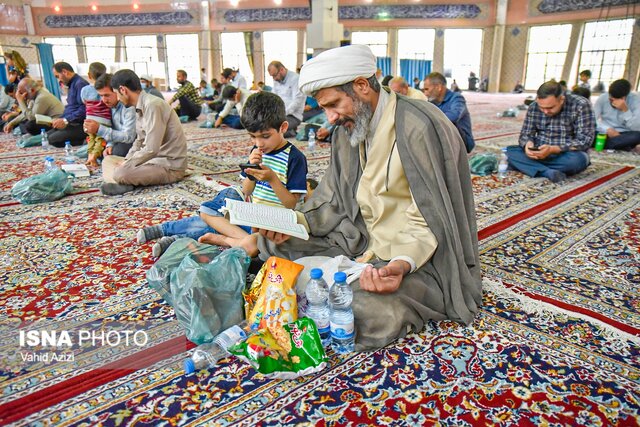 برگزاری مراسم دعای روز عرفه در خراسان شمالی