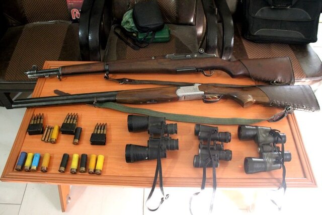 دستگیری ۳ شکارچی غیرمجاز و کشف ۳ قبضه اسلحه شکاری در فاروج