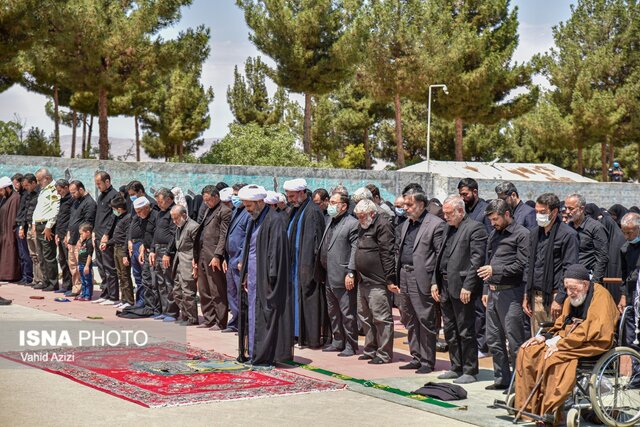 برگزاری نماز ظهر عاشورای حسینی در بجنورد