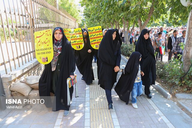 راهپیمایی نمازگزاران نماز جمعه بجنورد در اعتراض به حوادث اخیر