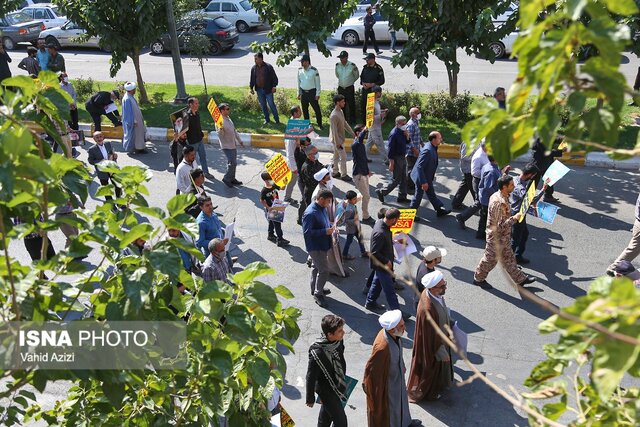 راهپیمایی نمازگزاران نماز جمعه بجنورد در اعتراض به حوادث اخیر