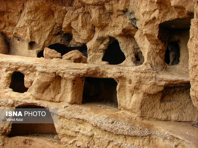 غارهای دستکند «هنامه» خراسان شمالی