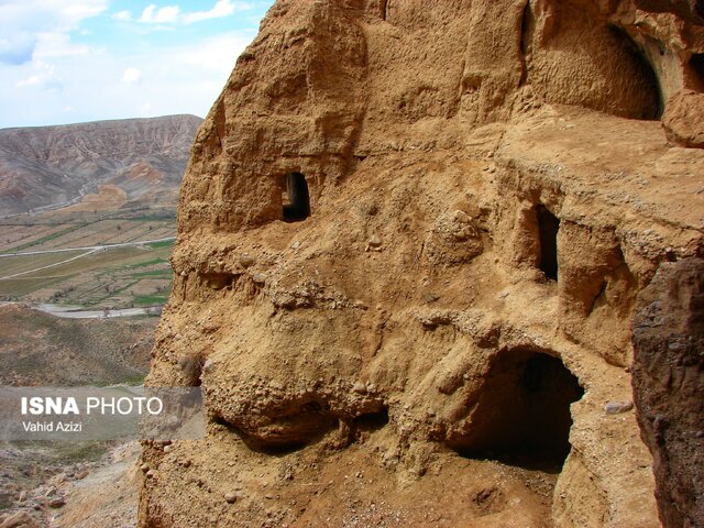 غارهای دستکند «هنامه» خراسان شمالی