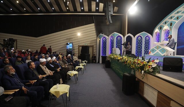 اعلام اسامی راهیافتگان نهایی رشتههای قرائت تحقیق و حفظ کل مسابقات سراسری قرآن  اعلام اسامی راهیافتگان نهایی رشتههای قرائت تحقیق و حفظ کل مسابقات سراسری قرآن