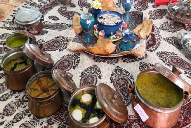 جشنواره غذاهای سنتی در بجنورد برگزار میشود جشنواره غذاهای سنتی در بجنورد برگزار میشود
