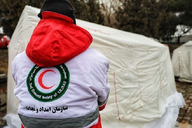 عکس تزئینی است آمادگی هلالاحمر قم جهت امدادرسانی در مناطق برف گیر استان