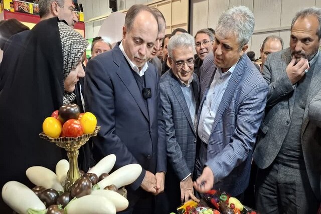 بازدید وزیر جهاد کشاورزی از نمایشگاه تخصصی کشاورزی خراسان شمالی بازدید وزیر جهاد کشاورزی از نمایشگاه تخصصی کشاورزی خراسان شمالی