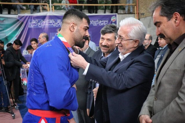 ماشینسازی اراک قهرمان لیگ برتر کوراش باشگاههای کشور شد ماشینسازی اراک قهرمان لیگ برتر کوراش باشگاههای کشور شد