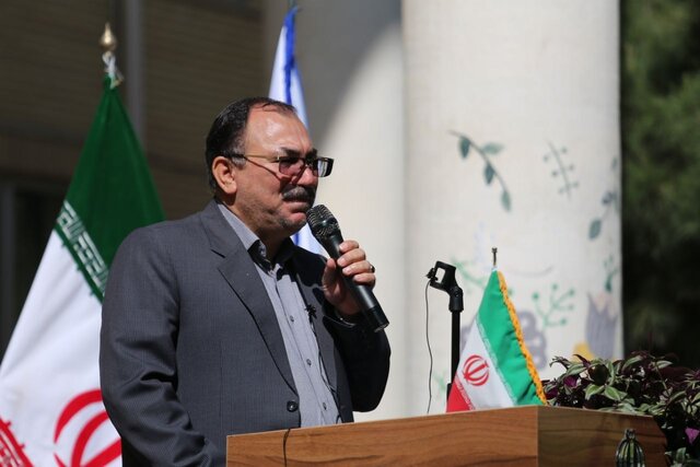 افت تحصیلی دانشآموزان کشور نتیجه فاصله گرفتن آموزش و پرورش از مأموریت اصلی خود است