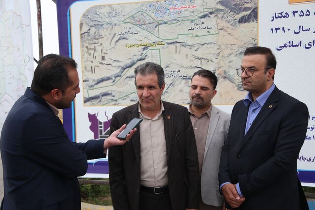 مشوقهای ۵۰ تا ۷۰ درصدی واگذاری زمین به سرمایهگذاران در شهرکهای صنعتی مناطق محروم مشوقهای ۵۰ تا ۷۰ درصدی واگذاری زمین به سرمایهگذاران در شهرکهای صنعتی مناطق محروم