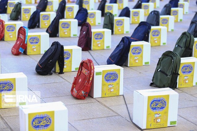 اهدای ۳۴۰ بسته لوازم‌التحریر به دانش‌آموزان نیازمند در شهرستان بجنورد