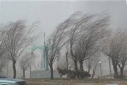 وزش باد نسبتاً شدید و احتمال رگبارهای پراکنده در لرستان/ تداوم هوای گرم تا ۴۸ ساعت آینده
