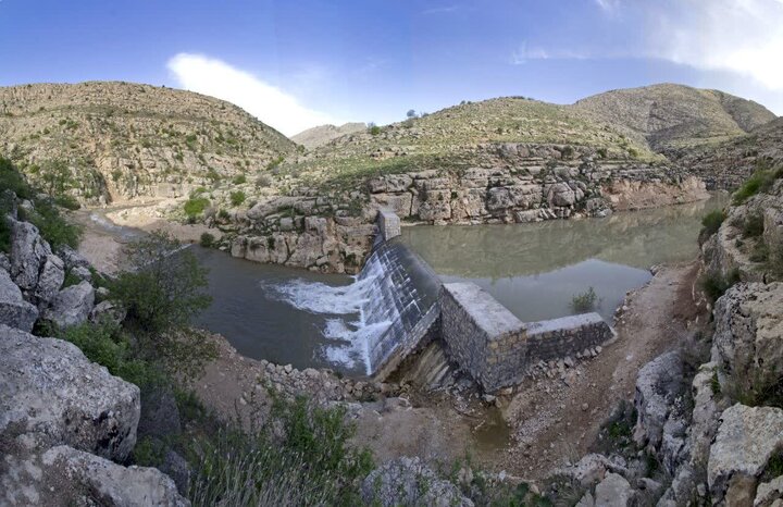 در لرستان معجزه آبخیزداری رخ داده است
