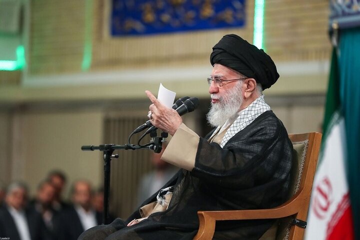 روایت دیدار کارگر جاجرمی با رهبر شهید انقلاب