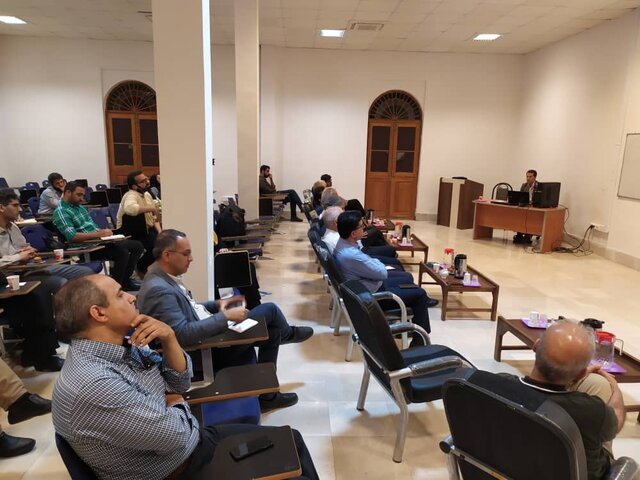 نشست سیزدهم مکتب بوشهر