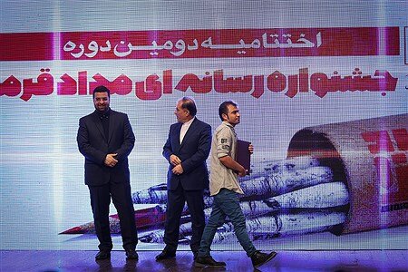 هنرمند دشتستانی مقام دوم جشنواره ملّی مداد قرمز را کسب کرد