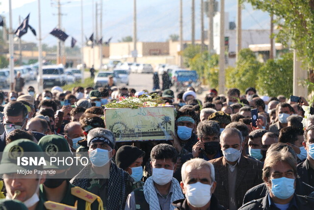تدفین دو شهید گمنام در تنگ ارم شهرستان دشتستان