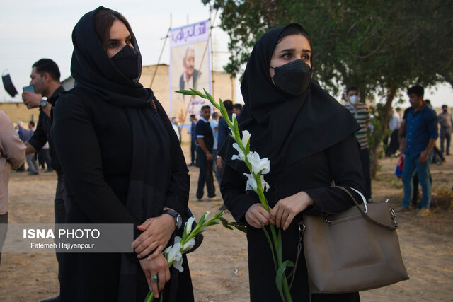 تشییع و خاکسپاری خبرنگار پیشکسوت استان بوشهر