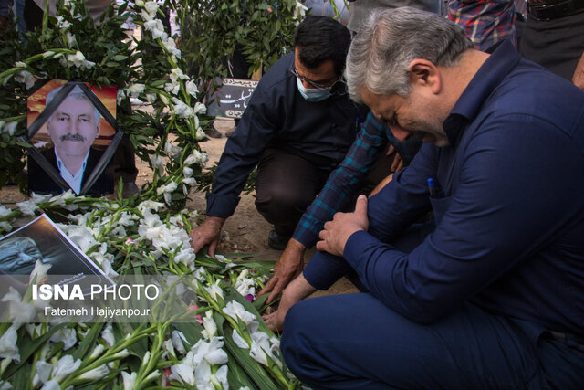 تشییع و خاکسپاری خبرنگار پیشکسوت استان بوشهر