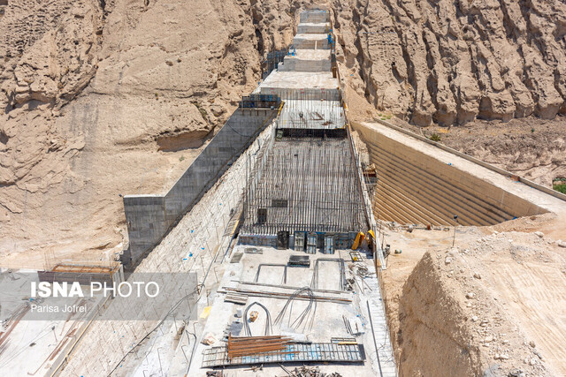 سد مخزنی سرچشمه دهه فجر آبگیری میشود سد مخزنی سرچشمه دهه فجر آبگیری میشود