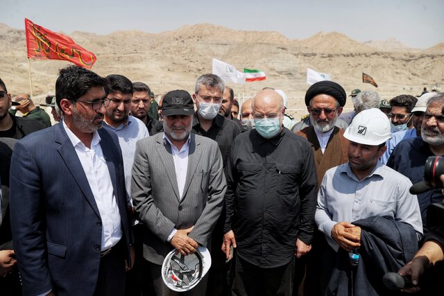 بازدید رئیس مجلس از سد دالکی دشتستان