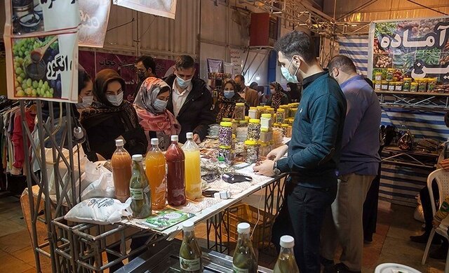 فروش آب انار و مبل به جای دفتر و قلم در بوشهر!