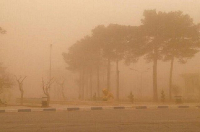 عکس تزئینی است وضعیت هوای زنجان خطرناک است