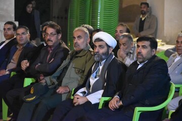 شهید احمدخان تنگستانی و دیگر قهرمانان تاریخ ملی هستند