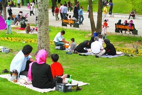 مردم در روز طبیعت فرهنگ نگهداری از طبیعت را به نمایش گذارند