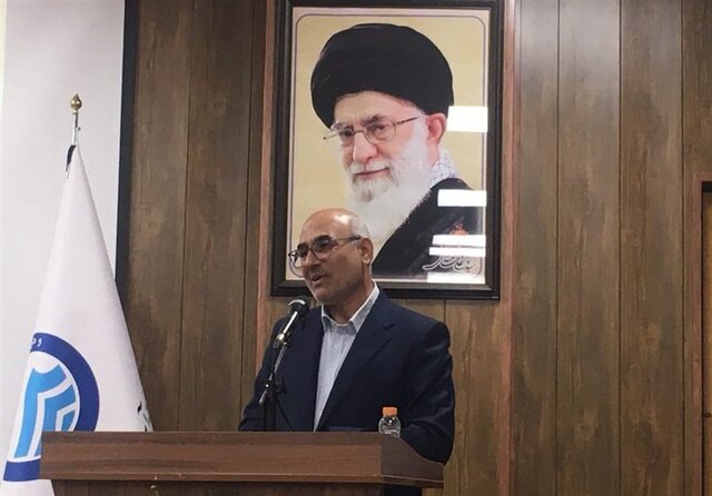 فرصت‌های رشد برای جوانان فراهم شود
